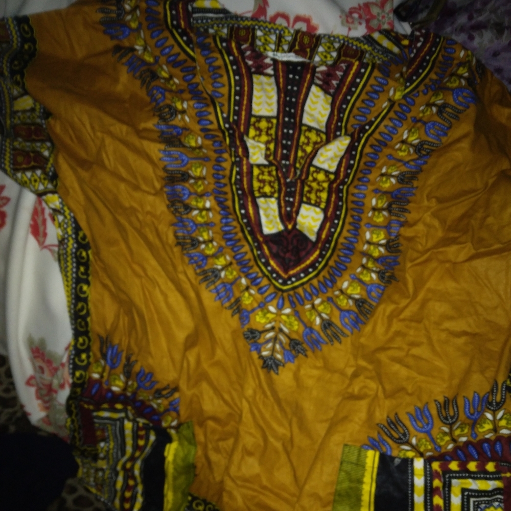 African - Picture 1 of 3
